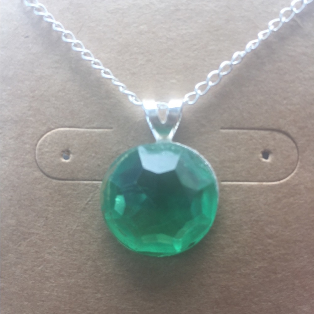 Ladies Necklaces.New.